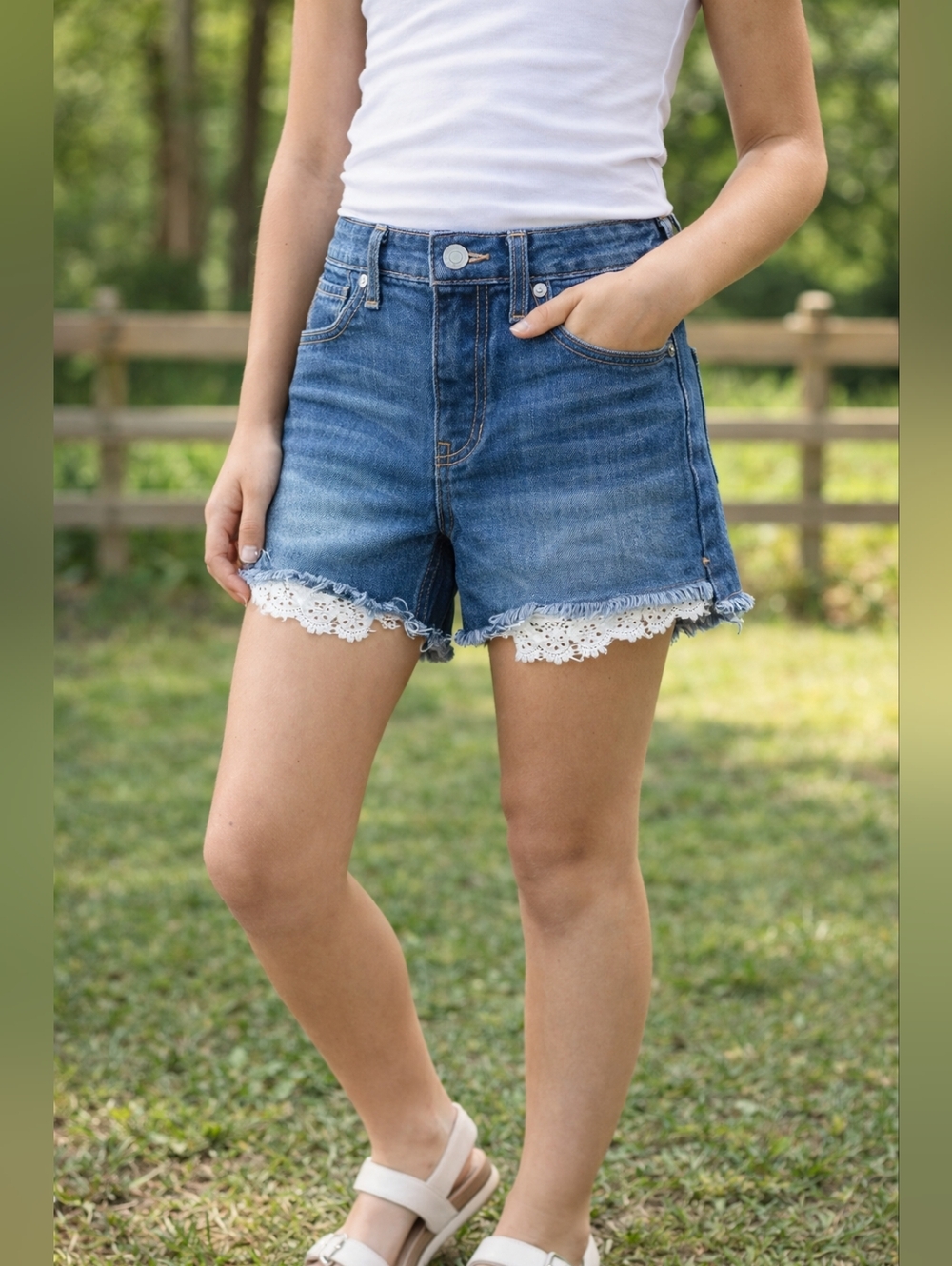 Old Navy Girls High Rise Cut Off‎ Denim Shorts Peekaboo Lace Pockets Size 12 NWT